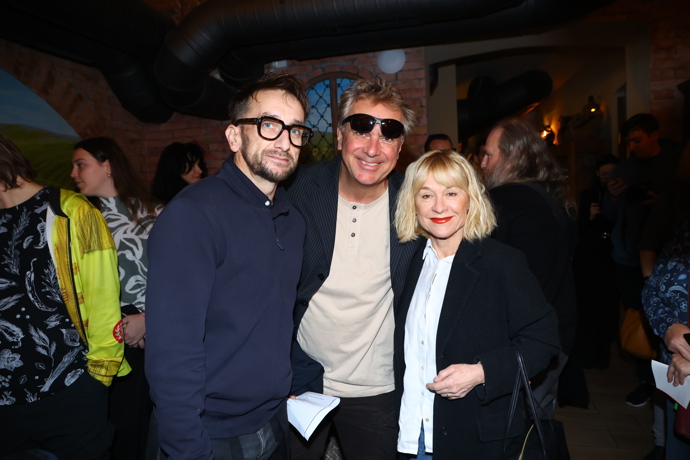 FOTO: Na křtu se sešli herci z Comebacku. – stránka 13