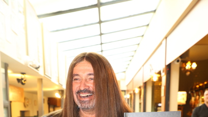 FOTO: Ozzákova energie zaplavila celý hostinec.