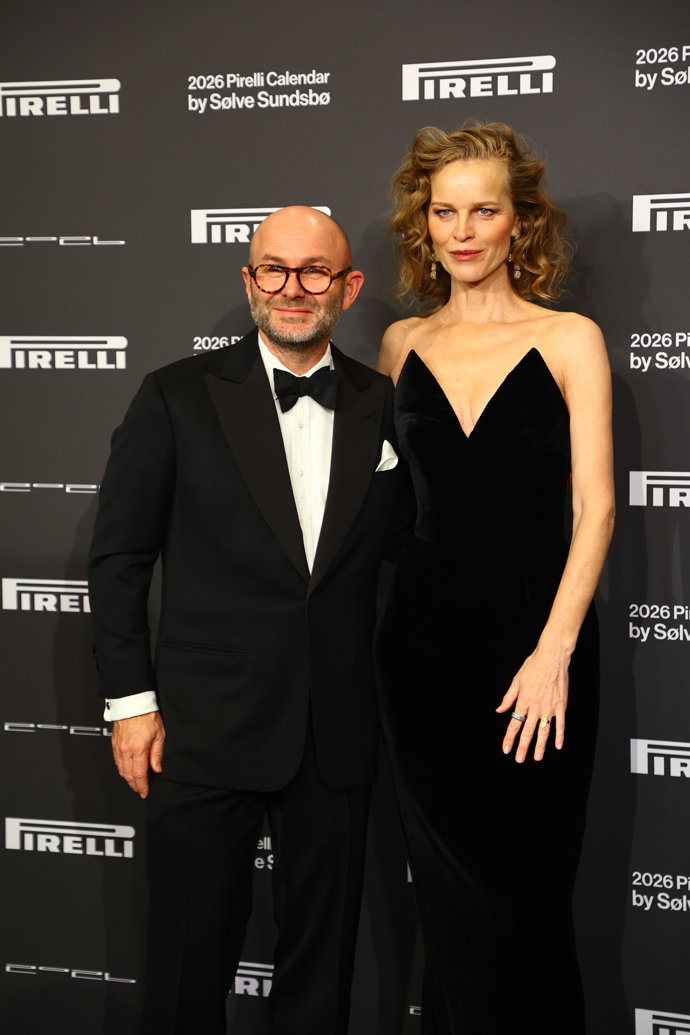 FOTO: Eva Herzigová byla božská. – stránka 28