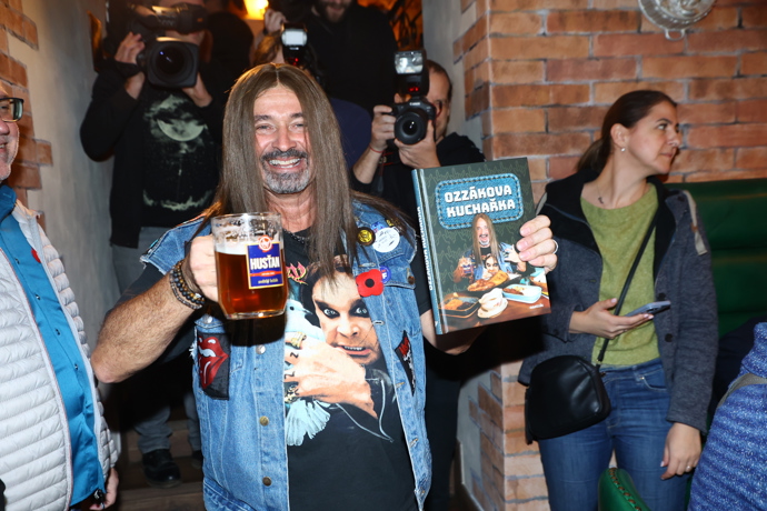 FOTO: Martin Dejdar jako Ozzák. – stránka 43