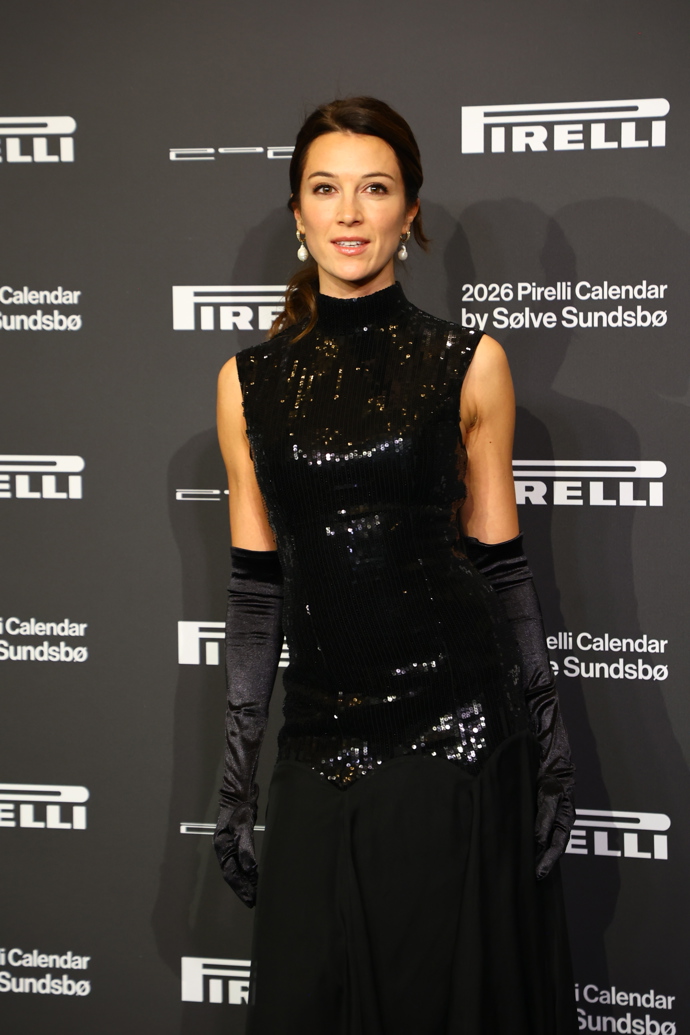 FOTO: Odhalení kalendáře Pirelli si nenechala ujít celá řada známých osobností. – stránka 10