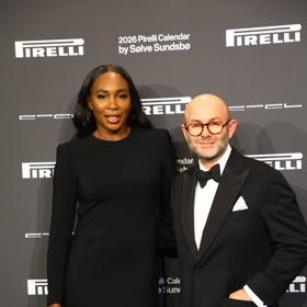 Sølve Sundsbø a Venus Williams na odhalení nového kalendáře Pirelli.