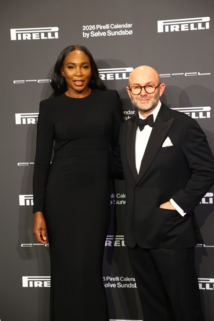 FOTO: Sølve Sundsbø a  Venus Williams  na odhalení nového kalendáře Pirelli. – stránka 1
