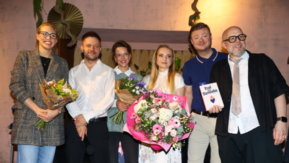 FOTO: Sára Milfajtová zazpívala na křtu Vzal sis Slovenku.