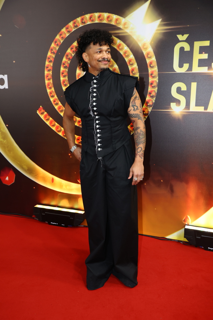 FOTO: Ben Cristovao má osobitý styl. – stránka 11