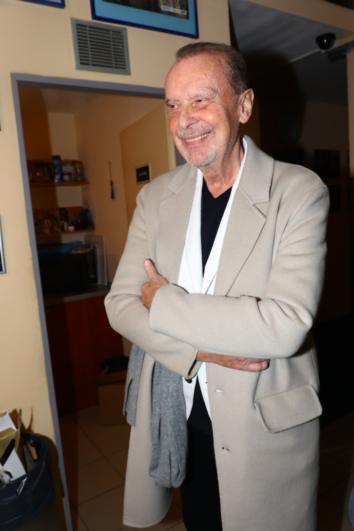 FOTO: Údajně s ním stále komunikuje jeho žena Hana Zagorová. – stránka 10