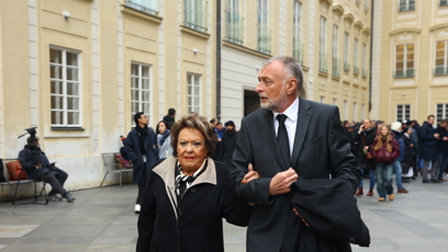 FOTO: Na Pražský hrad již dorazila i herečka Jiřina Bohdalová