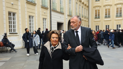 FOTO: Na Pražský hrad již dorazila i herečka Jiřina Bohdalová.