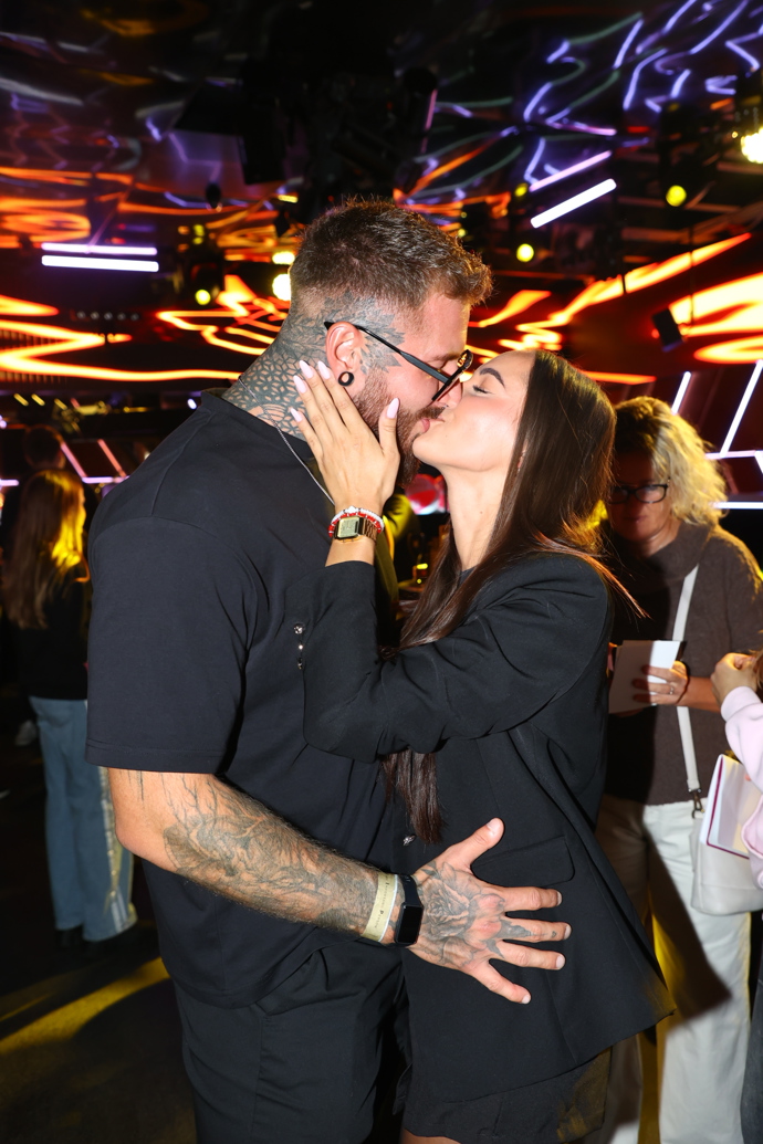 FOTO: Adriana Krištofová a Jan Pešek budují svou lásku i po konci Love Islandu. – stránka 7