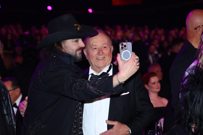 FOTO: Robert Kodym a Petr Janda si udělali selfie. – stránka 2