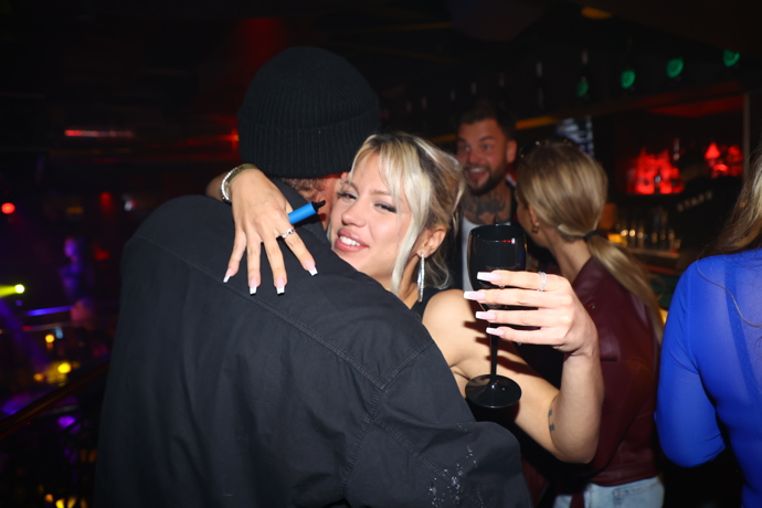 FOTO: Klaudia Németová se pořádně uvolnila. – stránka 27