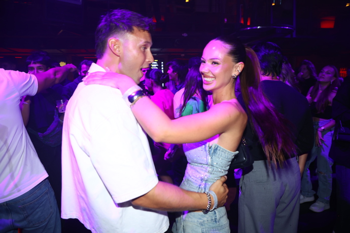 FOTO: Gabriela Gašpárová a Petr Havránek vypadají velmi šťastně. – stránka 17