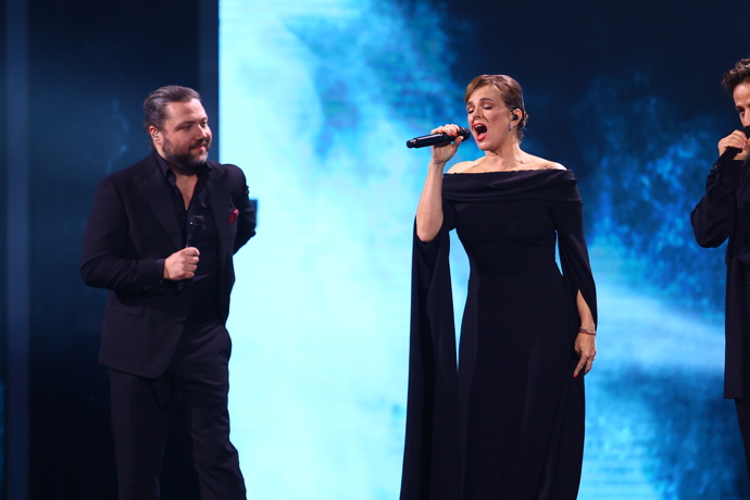 FOTO: Felix Slováček mladší, Marta Jandová, Milan Peroutka a kapela Aničky Slováčkové vzdala hold zesnulé zpěvačce. – stránka 5