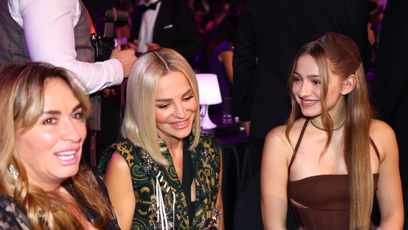 FOTO: Dara Rolins si slavičí večer užívá po boku své dcerky Laury.