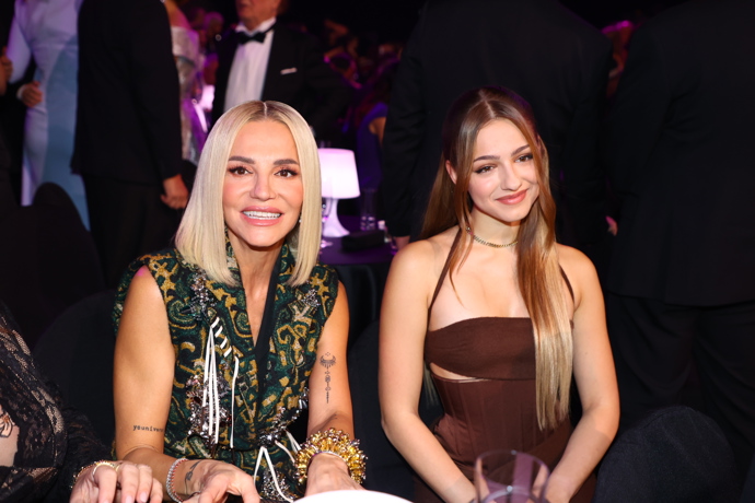 FOTO: Dara Rolins si slavičí večer užívá po boku své dcerky Laury. – stránka 3