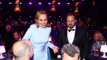 FOTO: Monika Absolonová zašla na panáka za Vojtou Dykem.