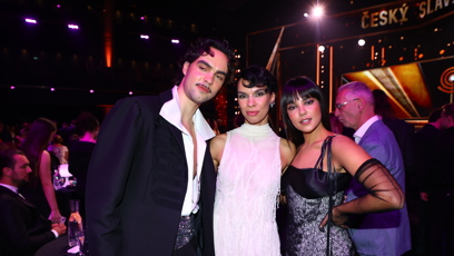 FOTO: Sourozenci Pavlovčinovi s Alžbětou Ferencovou.