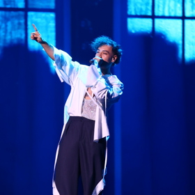 Renne Dang to na pódiu rozjel.