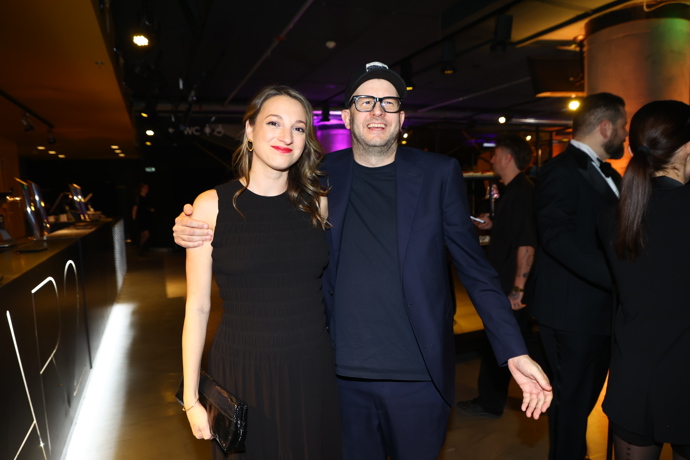 FOTO: TMBK se svou partnerkou. – stránka 1