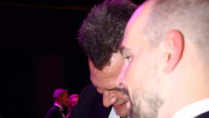 FOTO: Vojta Dyk si do sálu vzal placatku.