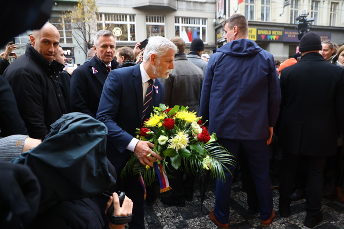 FOTO: Petr Pavel na Národní třídu také dorazil. – stránka 74