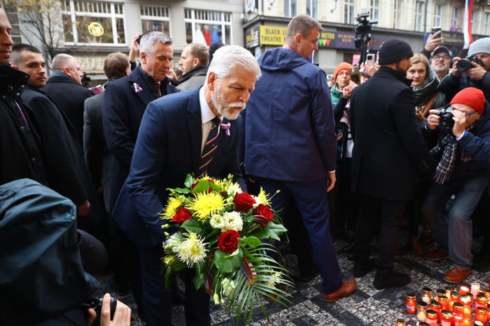 FOTO: Petr Pavel na Národní třídu také dorazil. – stránka 77