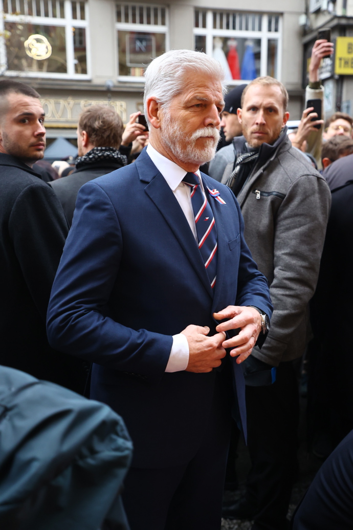 FOTO: Petr Pavel na Národní třídu také dorazil. – stránka 78