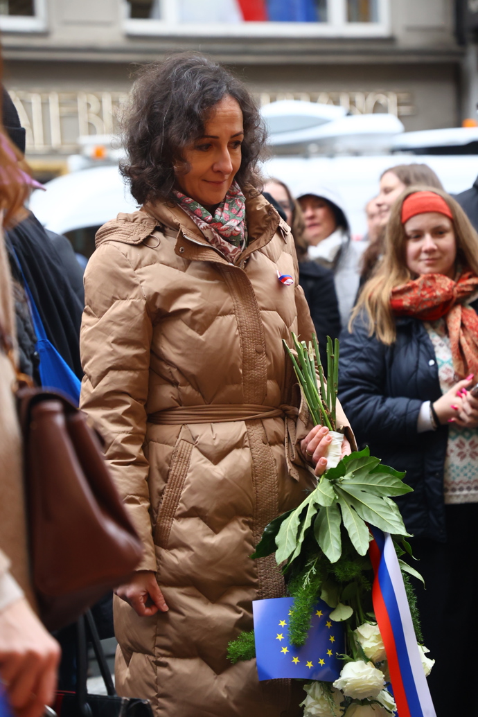 FOTO: Politici na Národní třídě při příležitosti Dne boje za svobodu a demokracii. – stránka 28