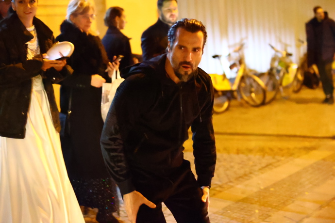 FOTO: Zpěvák si odnáší zlatého slavíka – stránka 133