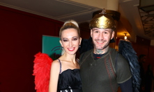 Sámer Issa s partnerkou. 