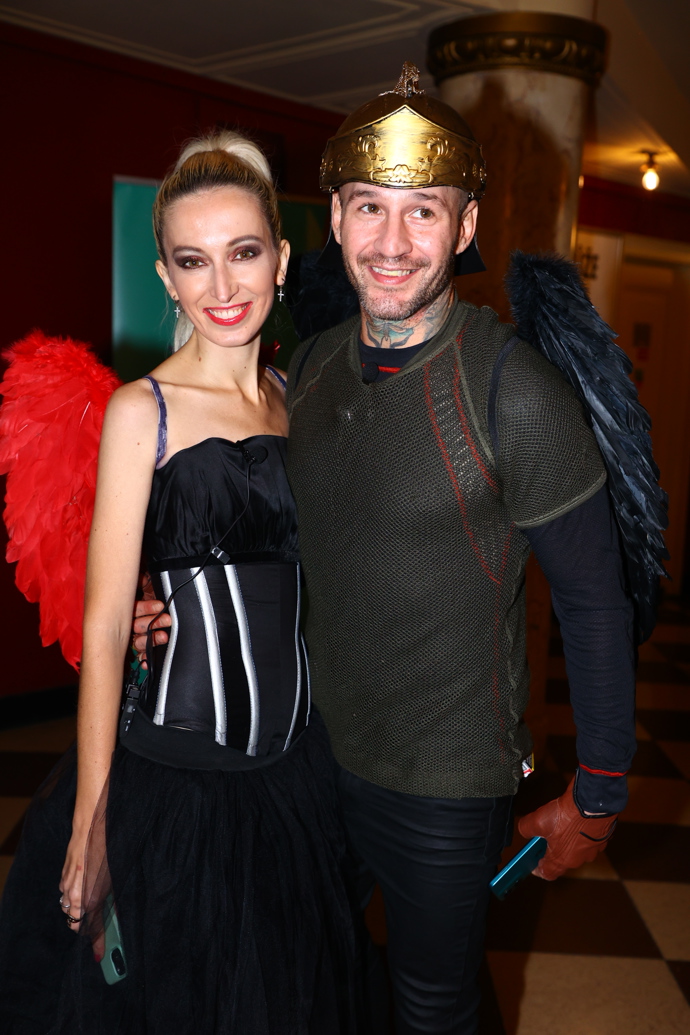 FOTO: Sámer Issa je zamilovaný až po uši. – stránka 21