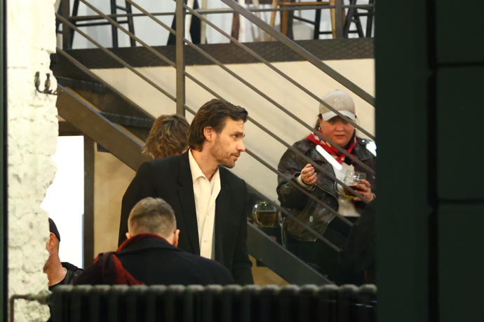 FOTO: Leoš Mareš dorazil na afterparty. – stránka 155