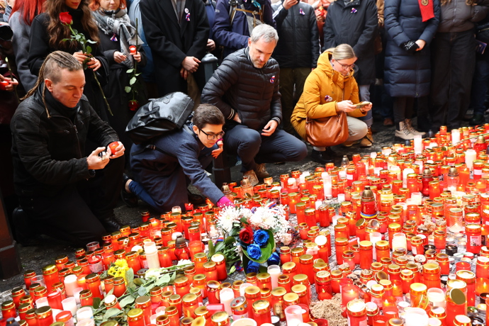 FOTO: Oslavy na Národní třídě. – stránka 2