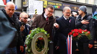 FOTO: Petr Fiala na Národní třídě během oslav 17. listopadu.
