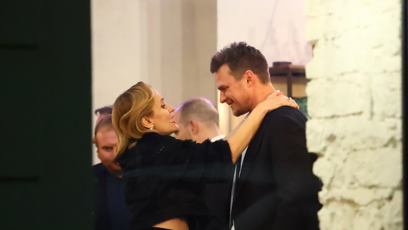 FOTO: Dvojice se vřele objímala.