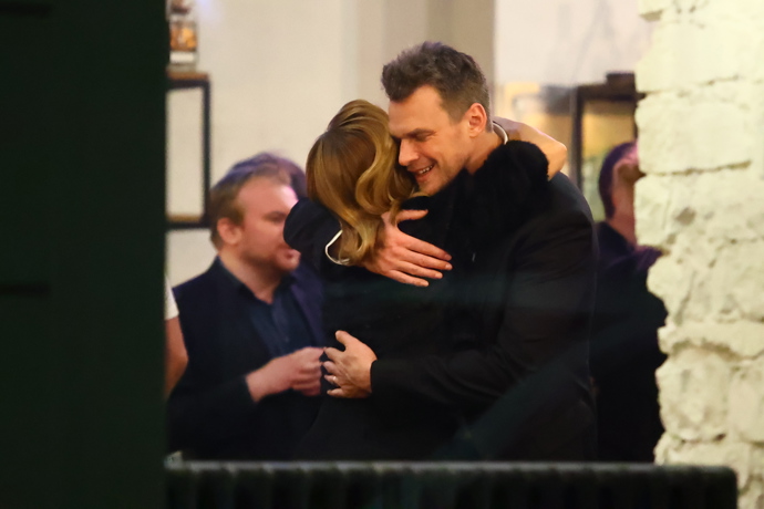 FOTO: Vojta s Monikou se objímali. – stránka 12