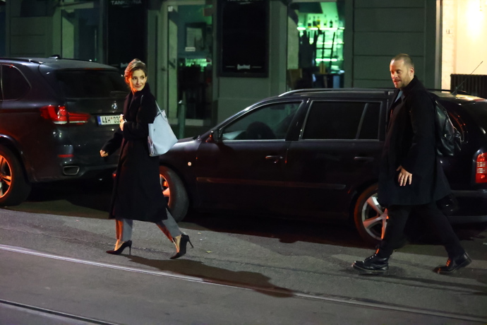 FOTO: Prachař se svou partnerkou odcházeli dřív.