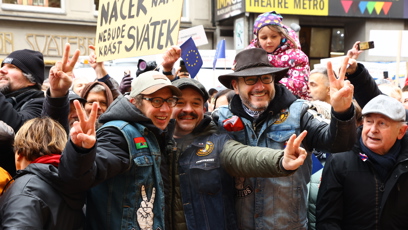 FOTO: Veřejnost na Národní třídě během oslav 17. listopadu.