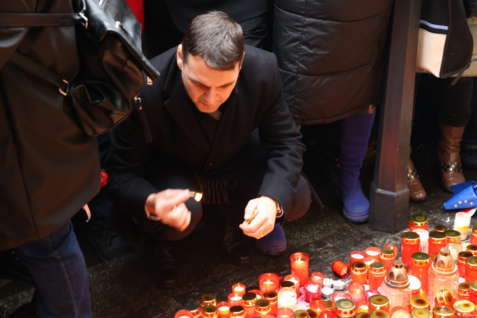 FOTO: Veřejnost na Národní třídě během oslav 17. listopadu. – stránka 9