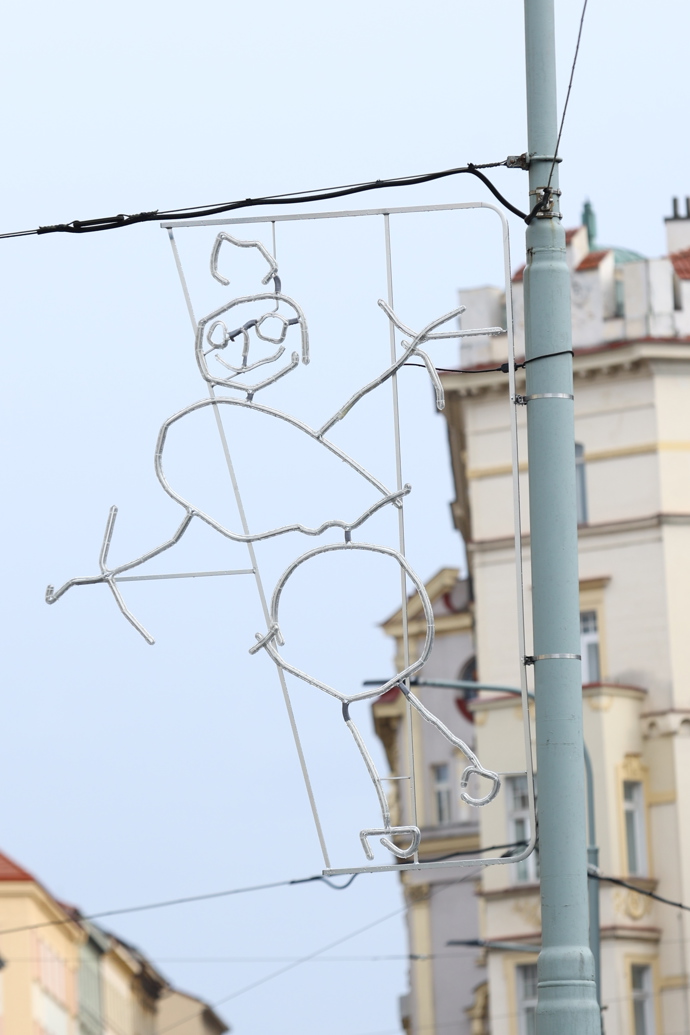 FOTO: Vánoční světla na Praze 3 navrhly děti  z tamních mateřských škol. – stránka 7