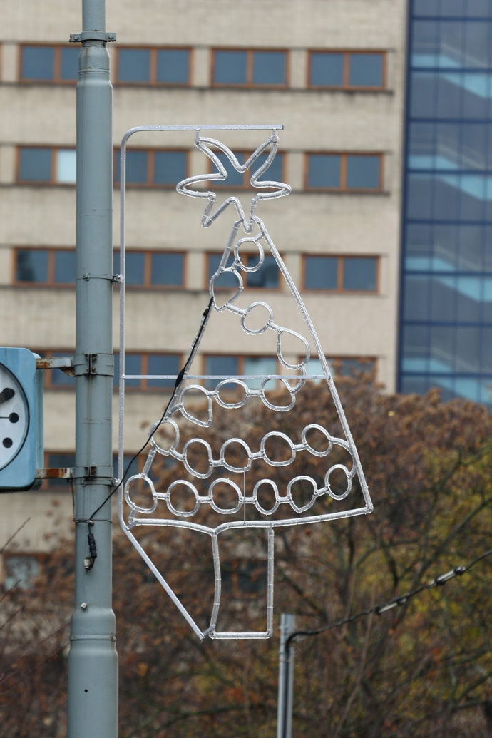 FOTO: Vánoční světla na Praze 3 navrhly děti  z tamních mateřských škol. – stránka 6