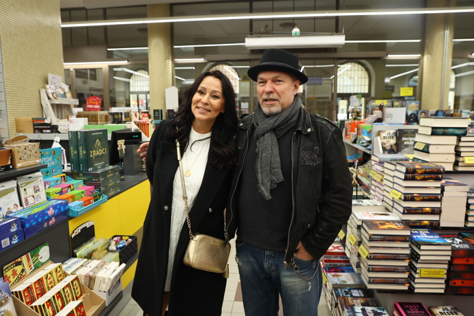 FOTO: Petr Kolář a Heidi Janků se dobře bavili. – stránka 76