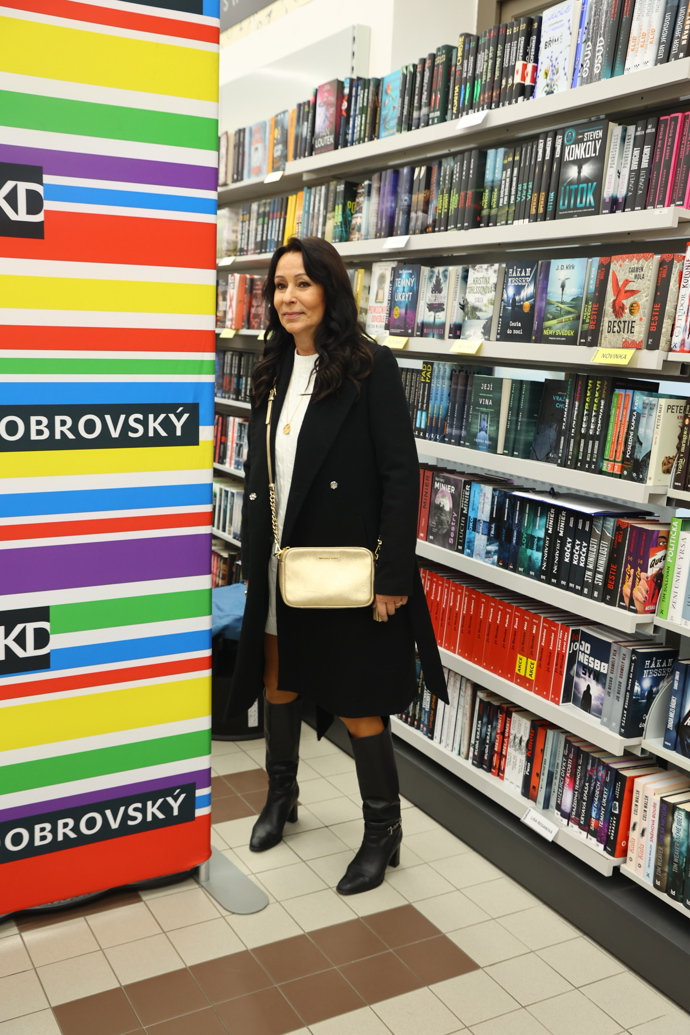 FOTO: Zpěvačka Heidi Janků na Muži roku. – stránka 36