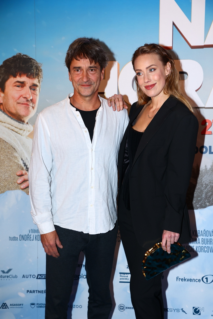 FOTO: Saša Rašilov a Aneta Krejčíková. – stránka 3