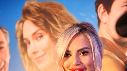 FOTO: Denise Ayverdi na premiéře filmu Na horách.