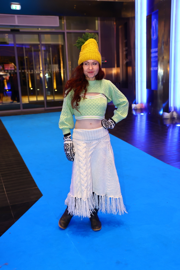 FOTO: Eva Toulová v dalším bizarním modelu. – stránka 31