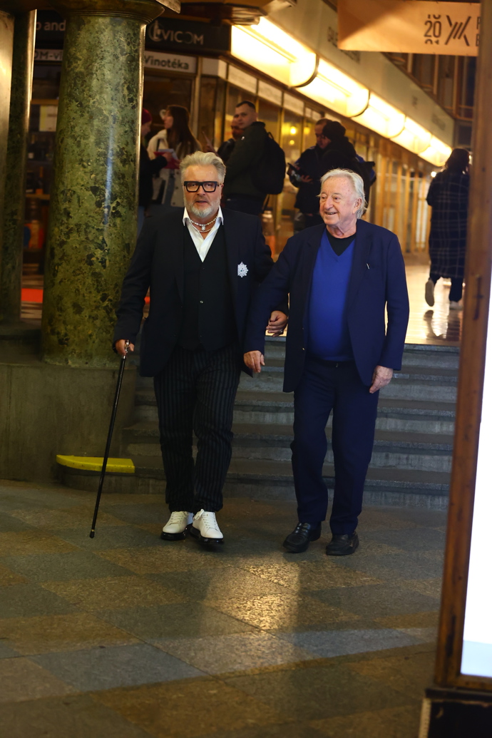 FOTO: Jiří Lábus na premiéře komedie Milion. – stránka 28