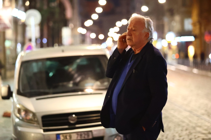 FOTO: Jiří Lábus na premiéře komedie Milion. – stránka 14