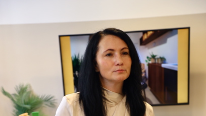 FOTO: Jitka Poláková představuje nový krizový byt pro ženy.