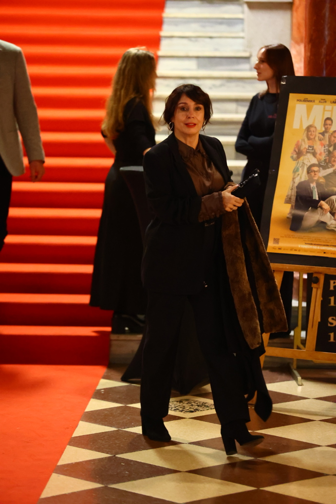 FOTO: Nela Boudová při odchodu z Lucerny.